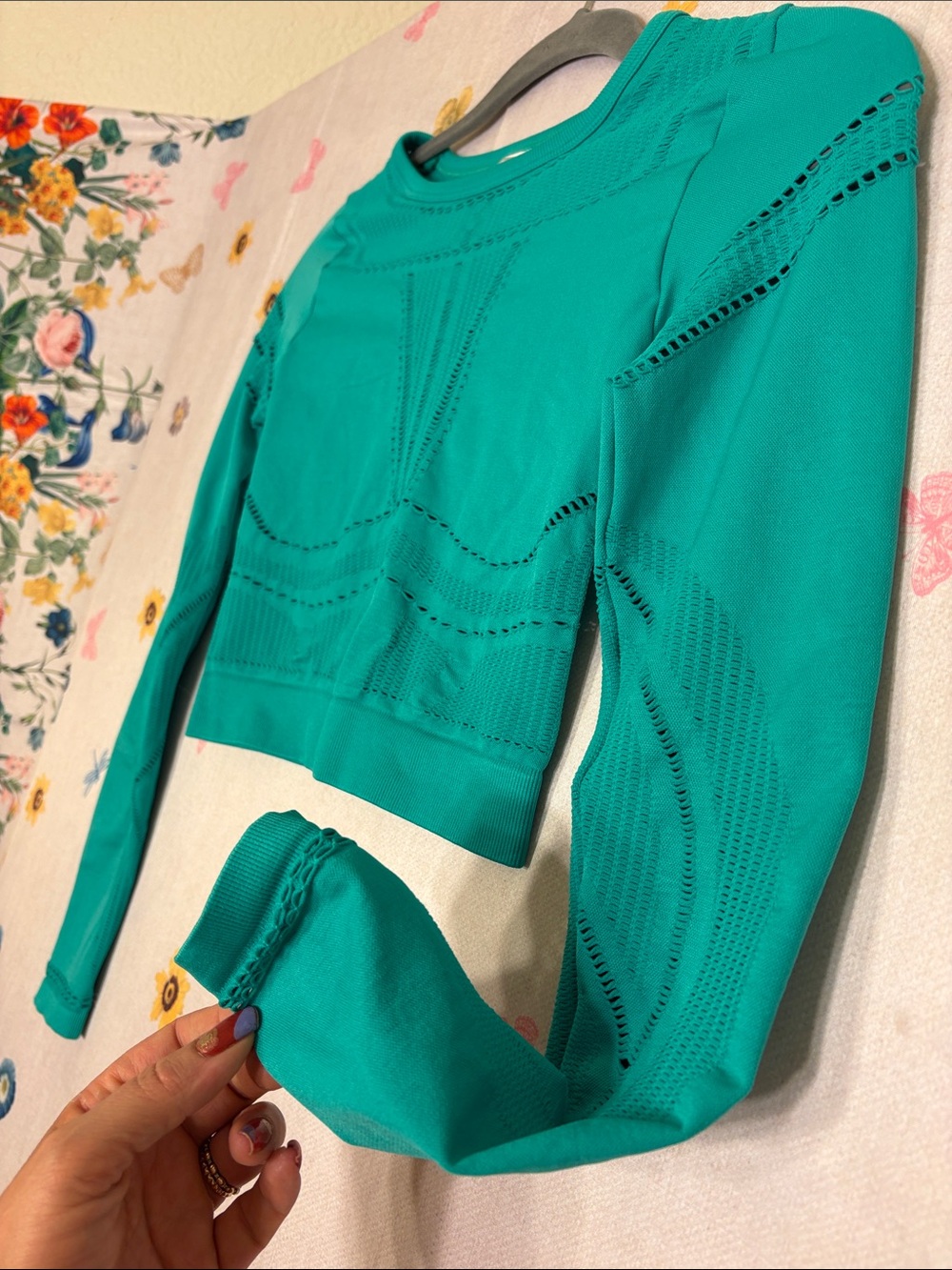 Fabletics - Teal Knit Long-Sleeve Crop Top - Picture 4 of 10
